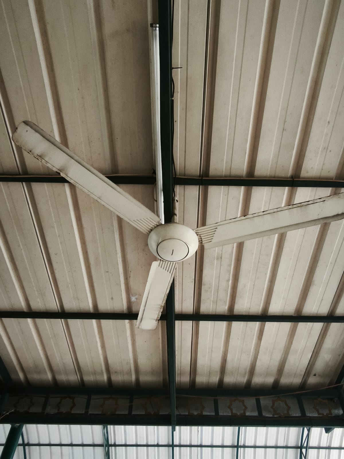 Kipas Angin Baling Baling