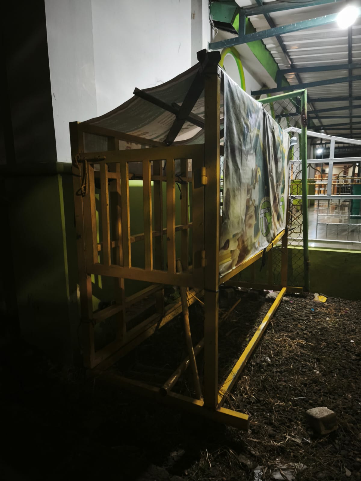 Alat Peroboh Sapi Besi